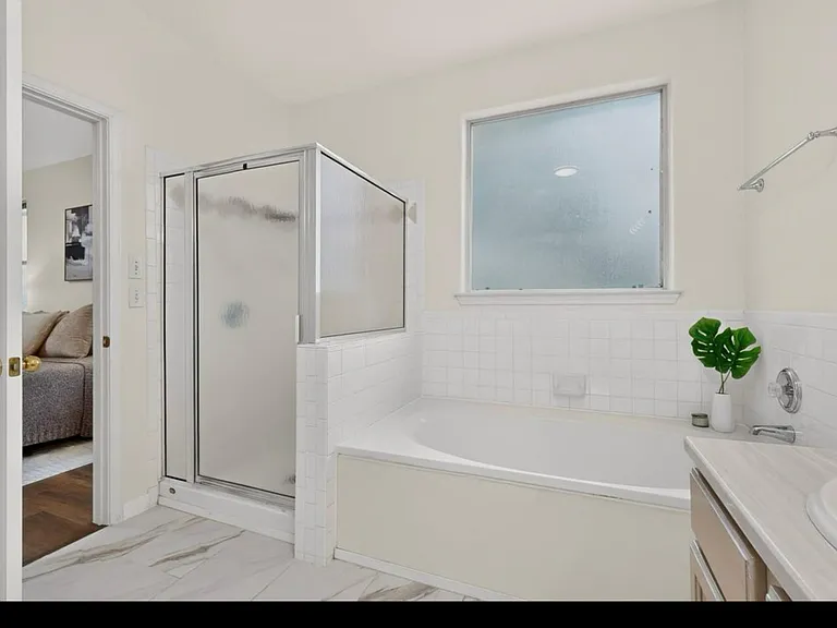 Master Bath 1
