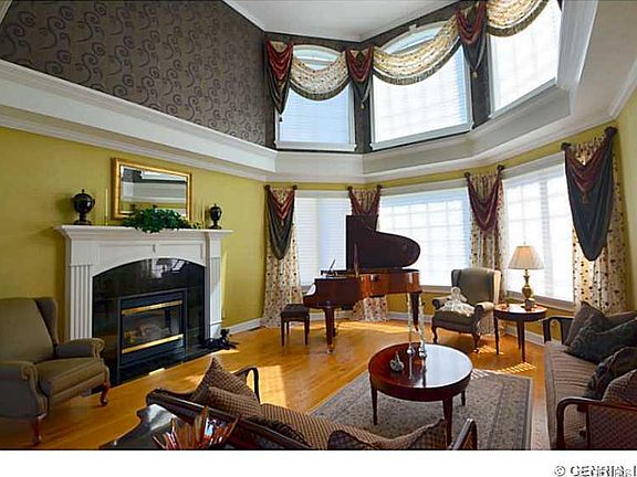 5th image of 21 Whisperwood Dr