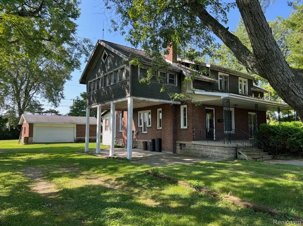 287 S Elm St, Lapeer, MI 48446