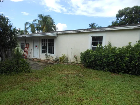 2829 SHAWNEE Road, West Palm Beach, FL 33406