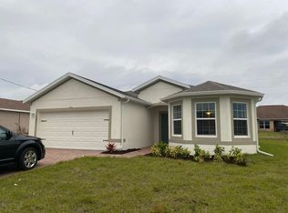1207 SW Embers Ter, Cape Coral, FL 33991