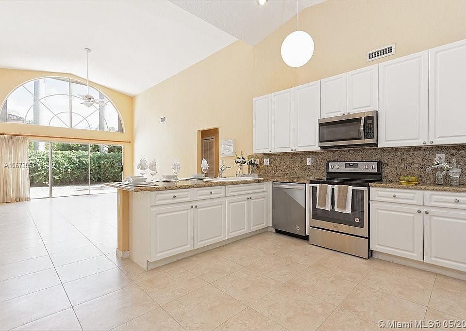 1st image of 10633 NW 54th St