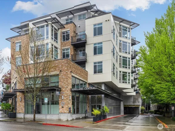 211 Kirkland Avenue #208, Kirkland, WA 98033