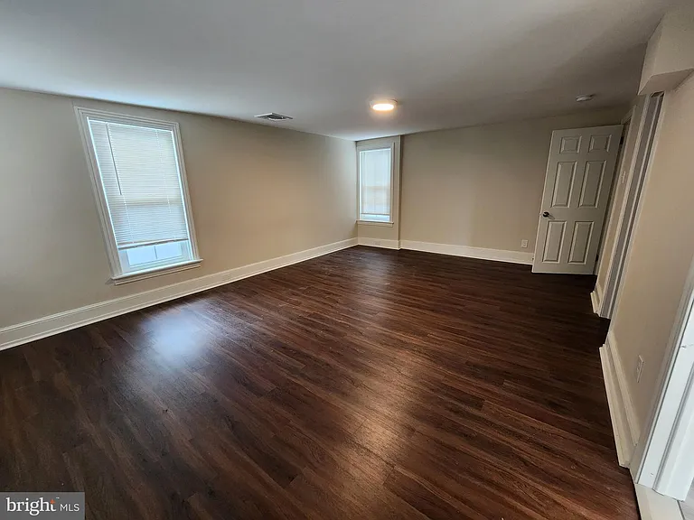 129 Shearer St #2 — Photo 8
