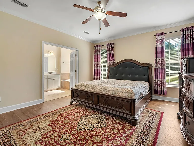 7056 Sawley Ln — Photo 11