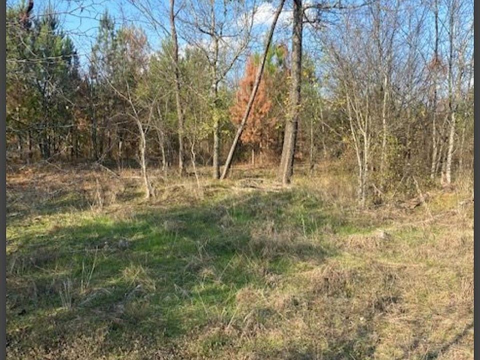 2nd image of 37 Hidden Pines Loop