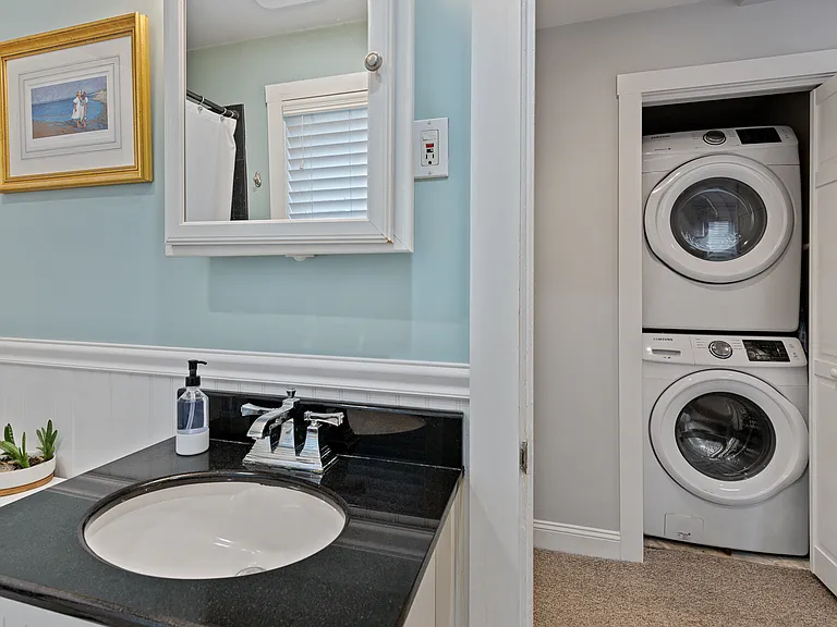 13 Saint James St #1 — Photo 18