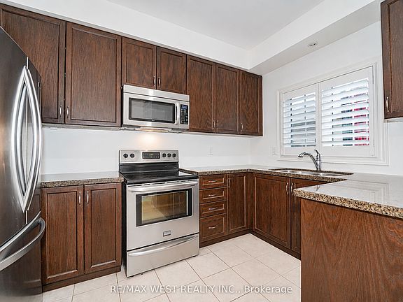 3rd image of 221 Isaac Devins Blvd