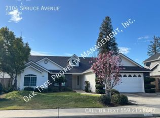 2104 Spruce Ave, Clovis, CA