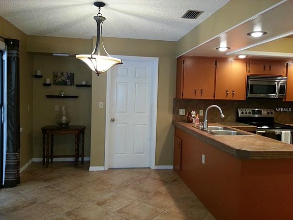 4th image of 7110 Oakwind Dr