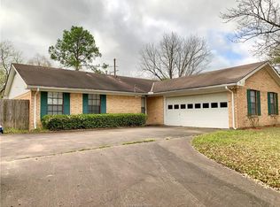 1708 Shawnee St, Navasota, TX 77868