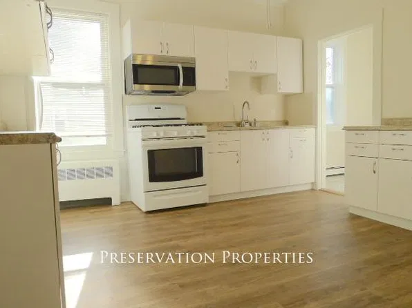 28 Howard St, Waltham, MA 02451