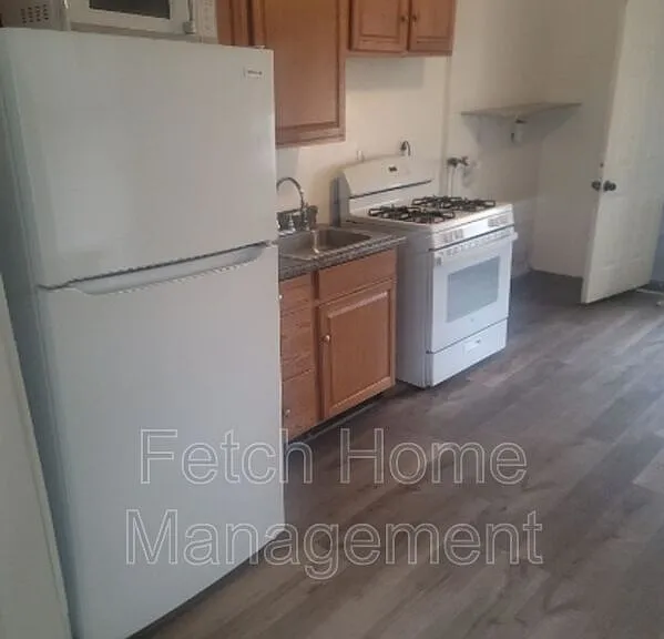 113 Arch St — Photo 7
