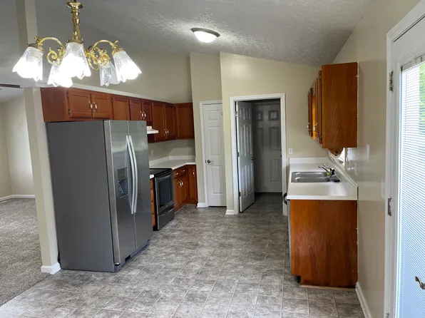 178 Phelps Way, Bowling Green, KY 42104