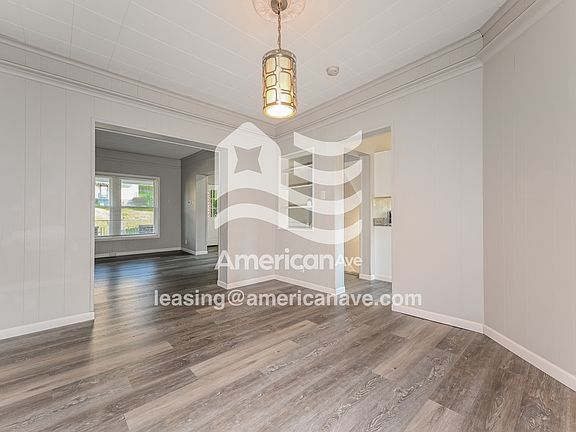 4-Dining Room