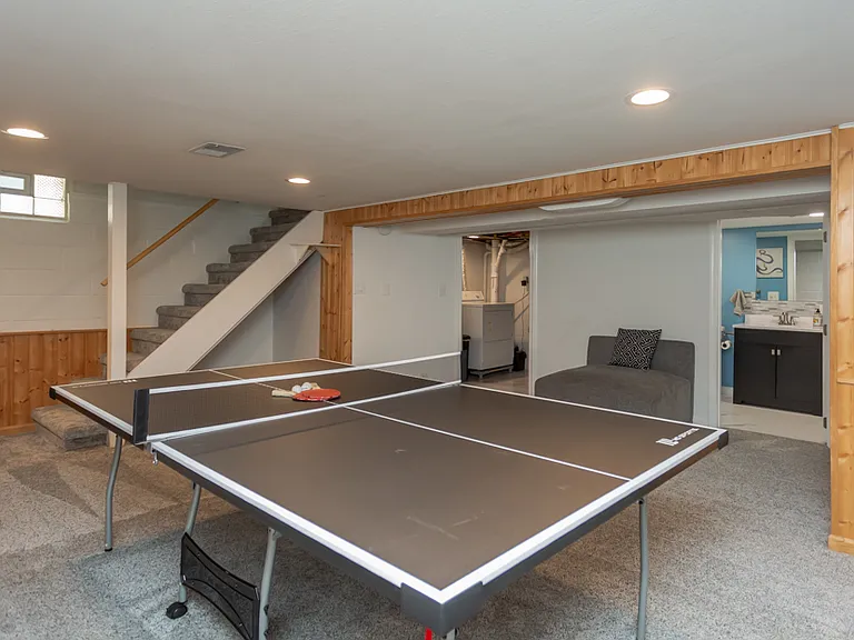 4243 Beverly Dr — Photo 37