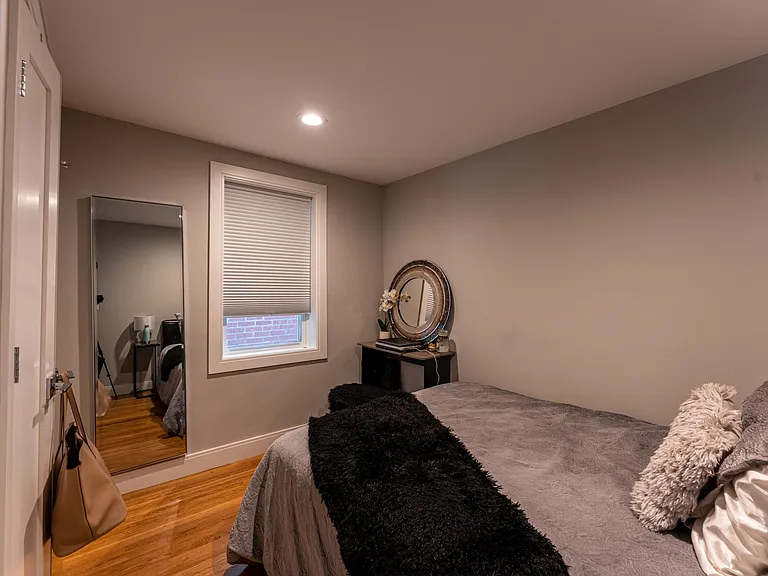 42 Saint Martin St #1 — Photo 18