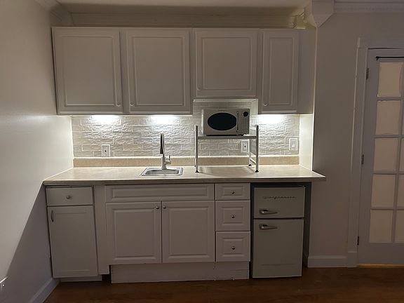 3rd image of 11064 Rotherick Dr #100