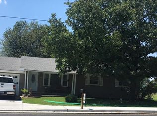 2002 N Saint Louis Ave, Joplin, MO 64801