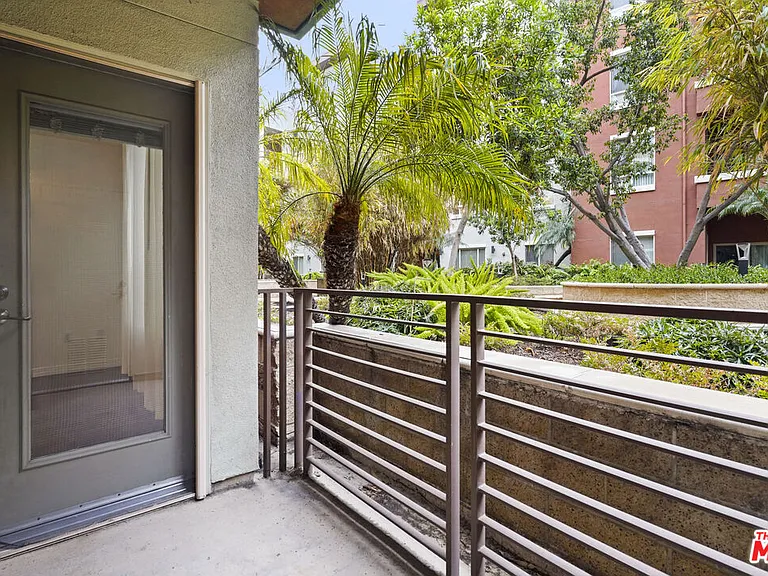 100 S Alameda St #115 — Photo 11