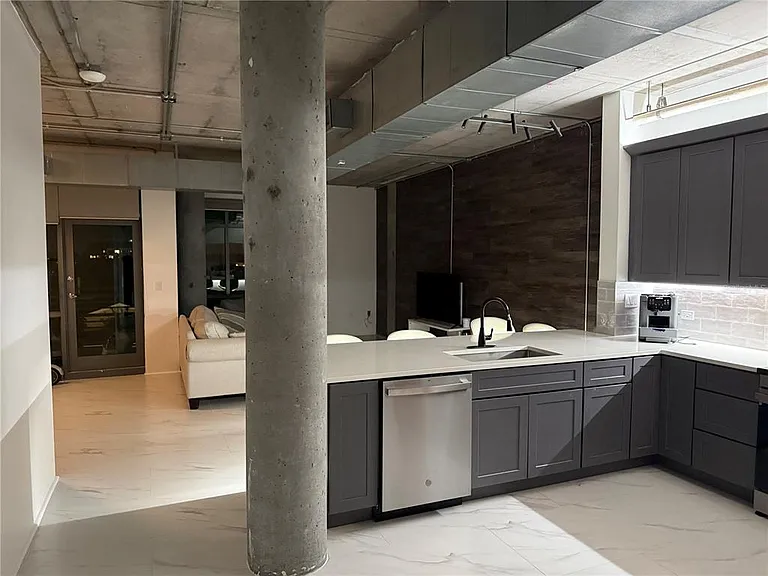 10 N Summerlin Ave #34 — Photo 5