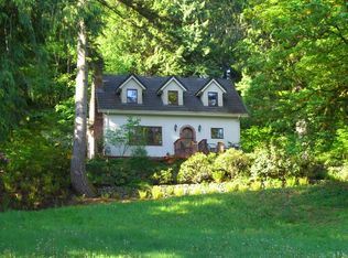 6375 NE Mitchell Ln, Bainbridge Island, WA 98110