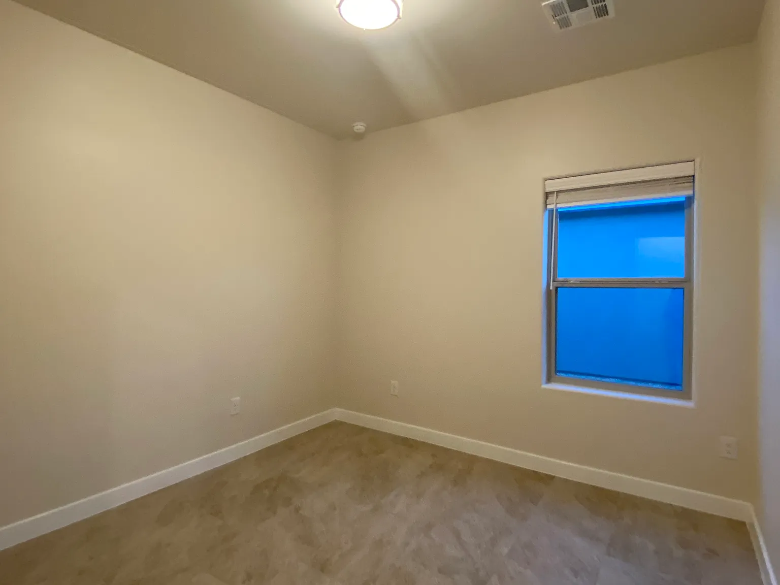 3 bed, 1210 sqft, $1,750 — Photo 4