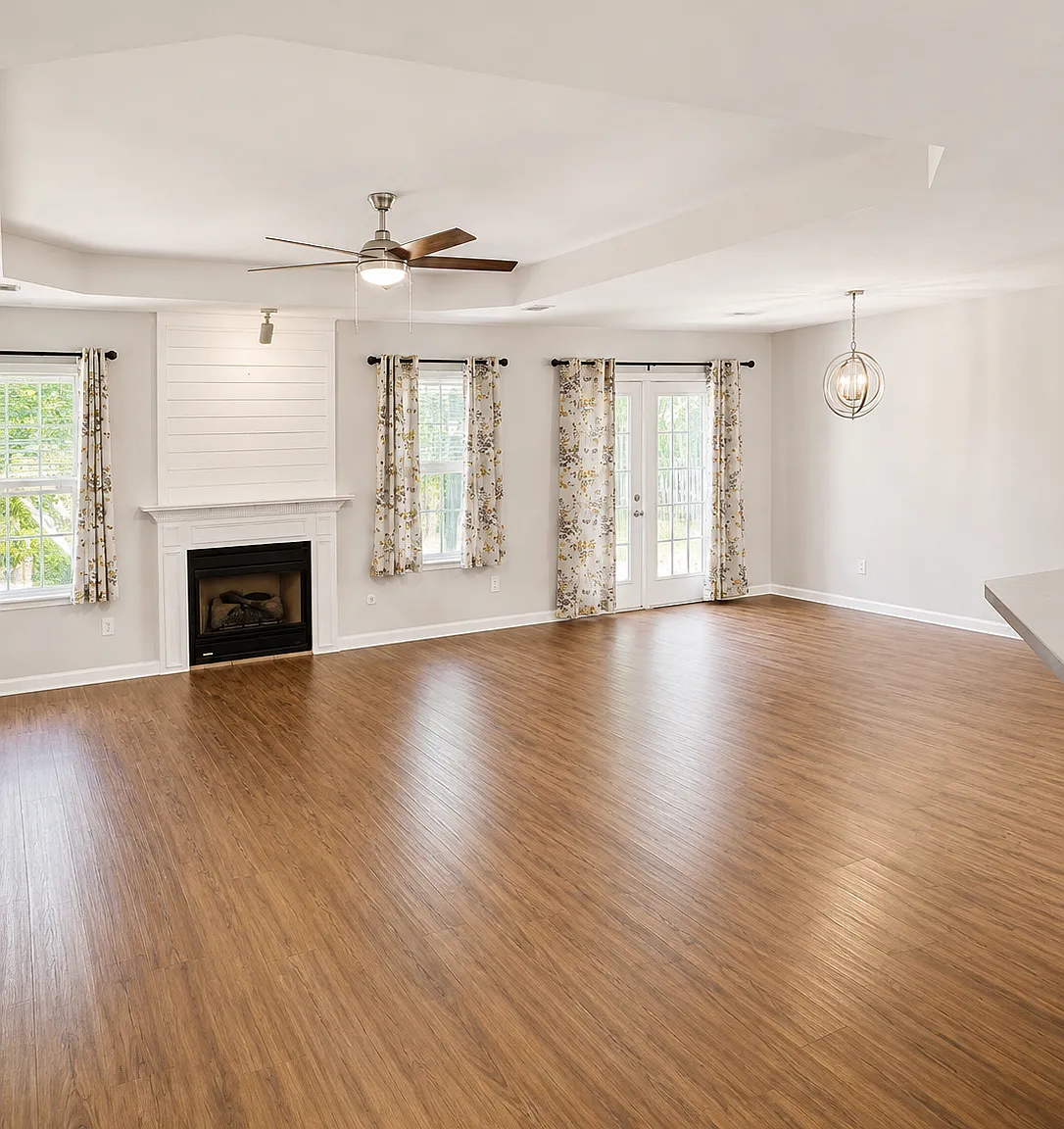 3 bed, 2.0 bath, $2,095 — Photo 4