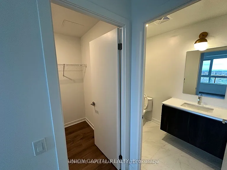 395 Dundas St W #708 — Photo 10