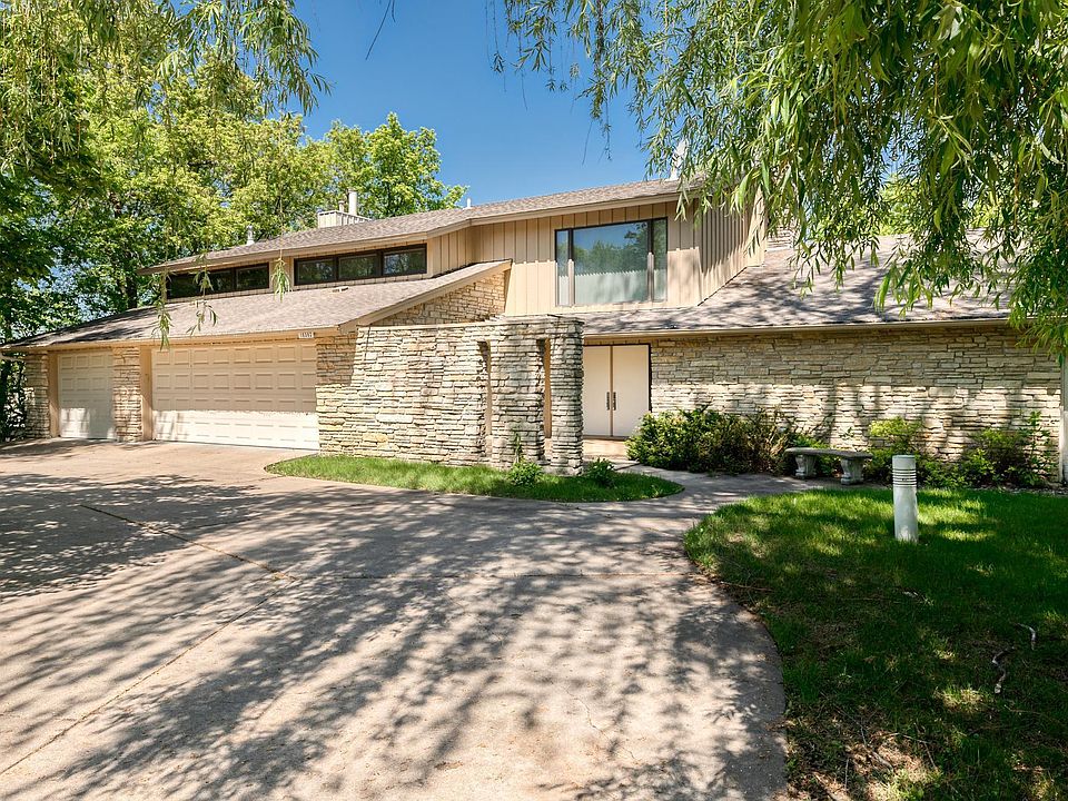 16392 Ringer Rd, Wayzata, MN 55391 Zillow