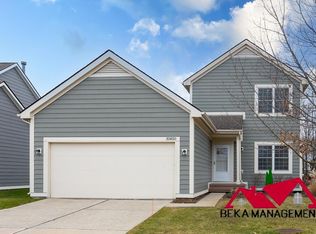 30850 Collingdale Dr, Novi, MI