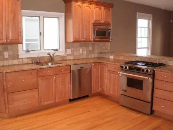 5 Lamont Ave, Cambridge, MA 02138