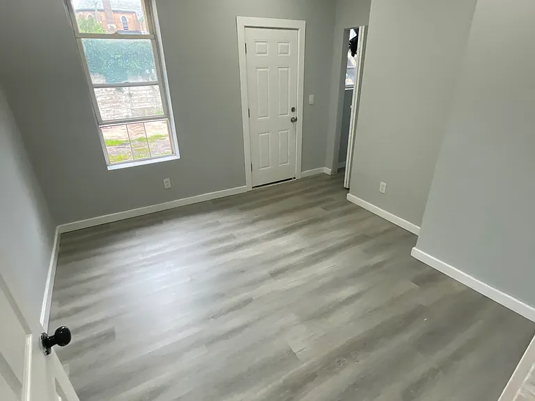 352 S 10th St #1 — Photo 9