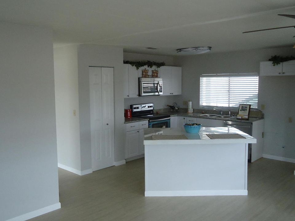 1st image of 9348 E Olive Ln S