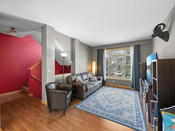 4th image of 6495 Christenson Ln NE