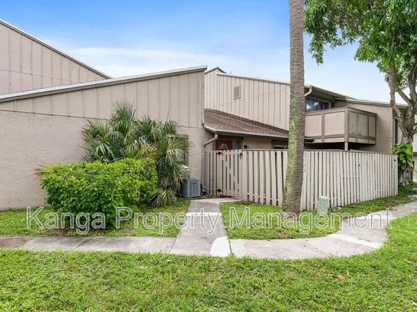 2130 NW 58th Ave, Lauderhill, FL