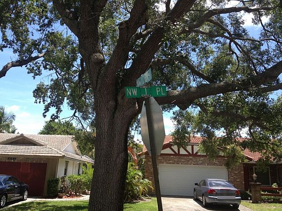 5th image of 11108 NW 1st Pl