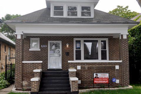 3rd image of 7639 S Eberhart Ave