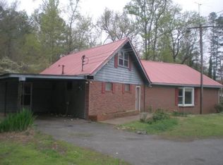 1404 E Hermitage Rd NE, Rome, GA 30161