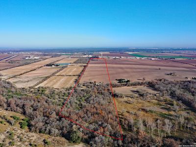 908 COUNTY ROAD 5711, La Coste, TX, 78039
