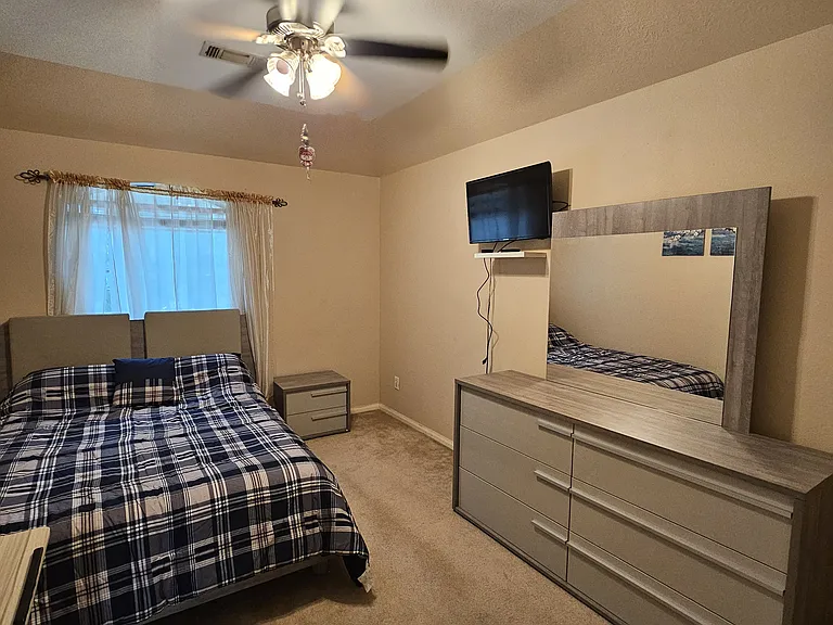 14910 Cypress Meade Ct — Photo 21