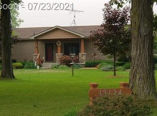 13124 Burgess Rd, Riley, MI 48041