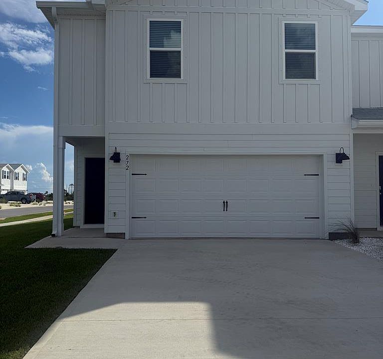 1st image of 272 Salt Creek Ln