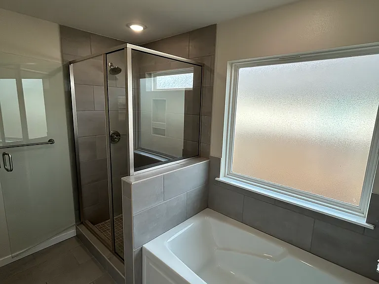 510 Wagon Wheel Rd — Photo 3