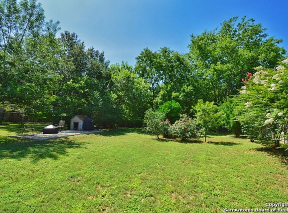 3rd image of 970 Rolling Rock Dr