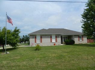 1426 Gregory Ln, Fulton, MO 65251