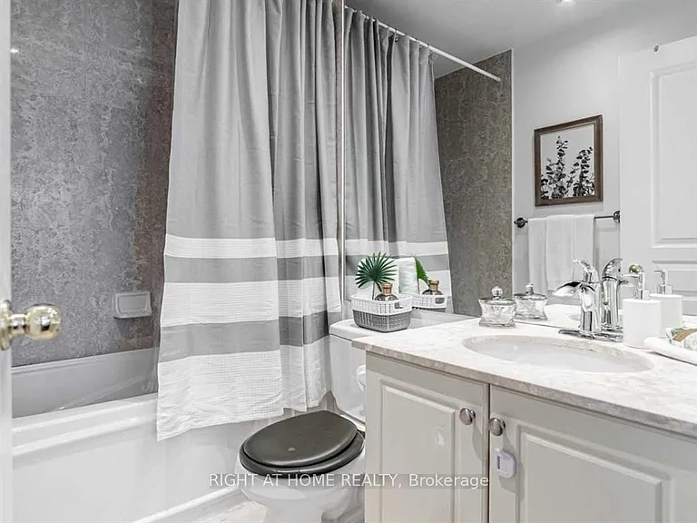 2087 Lake Shore Blvd W #207 — Photo 19
