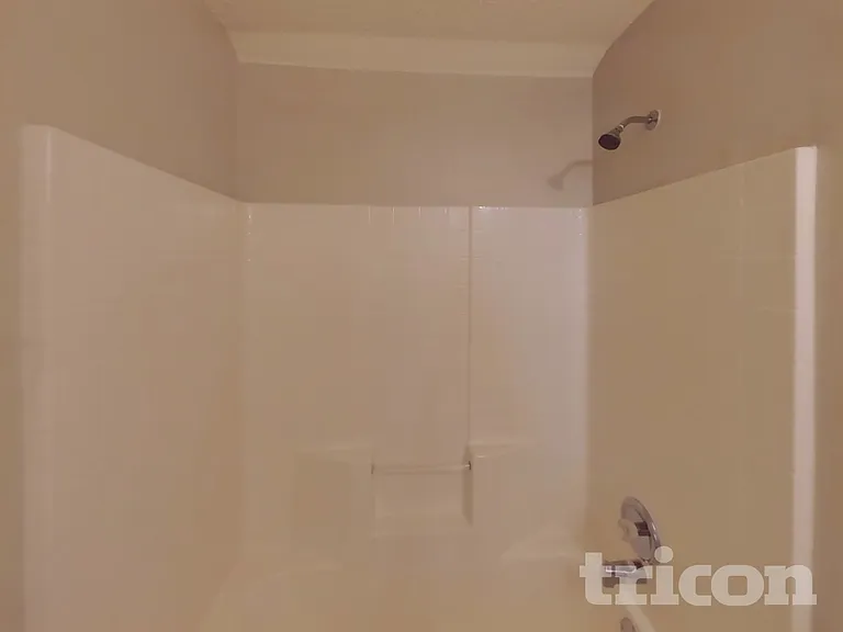 1009 Ridge Top Dr — Photo 13