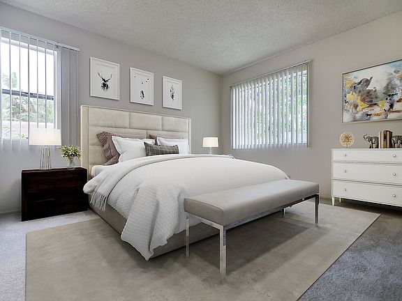 5th image of 1733 Cochran St #19D