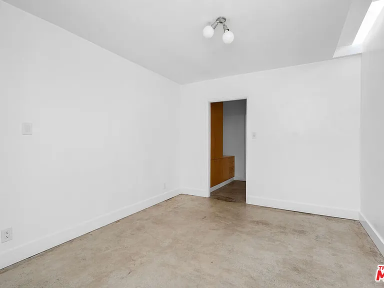 1819 Euclid St #B — Photo 8